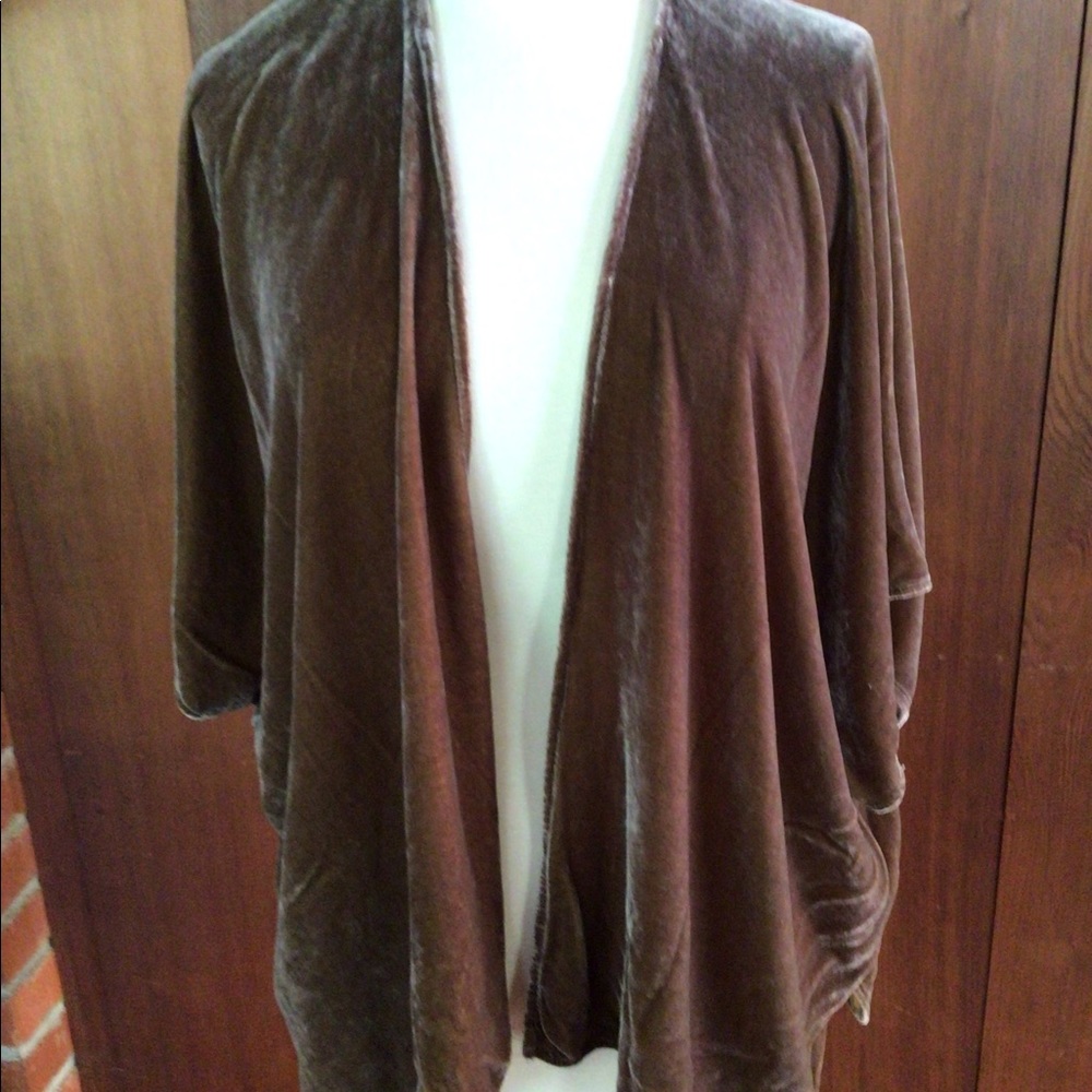 Velvet cardigan/shrug kimono styled